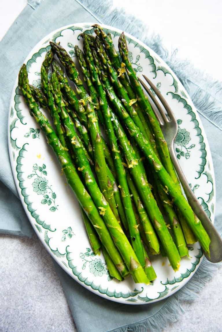 How to Roast Asparagus (5 Ingredients) | Healthy Nibbles by Lisa Lin