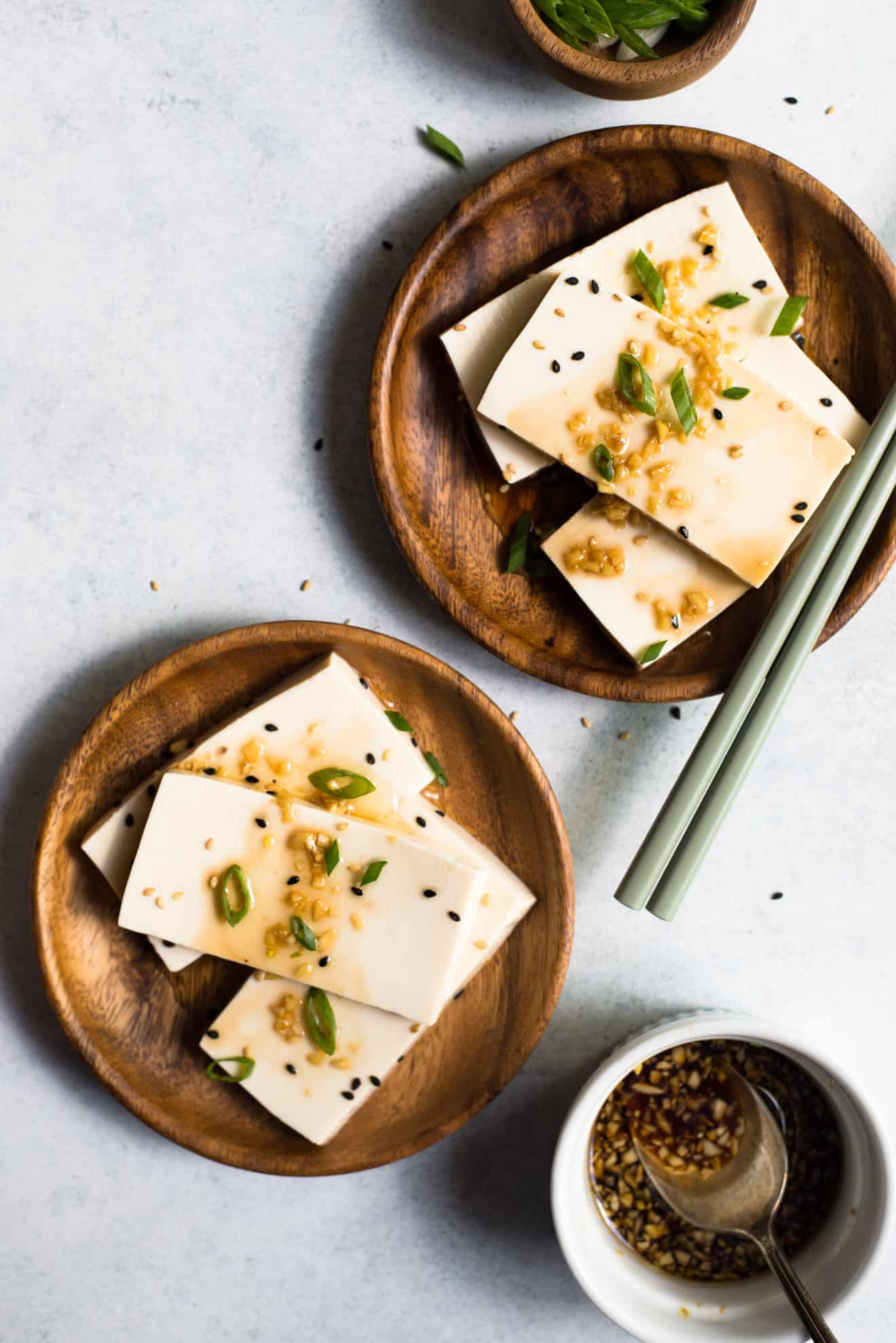 10 Minute Tofu Appetizer - an easy, vegan cold tofu dish that is great as an appetizer!