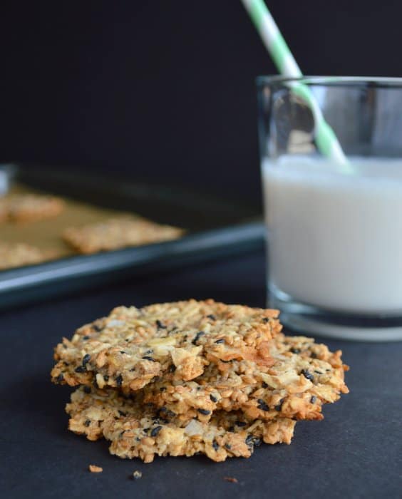 Oats & Flax Crisps | healthynibblesandbits.com