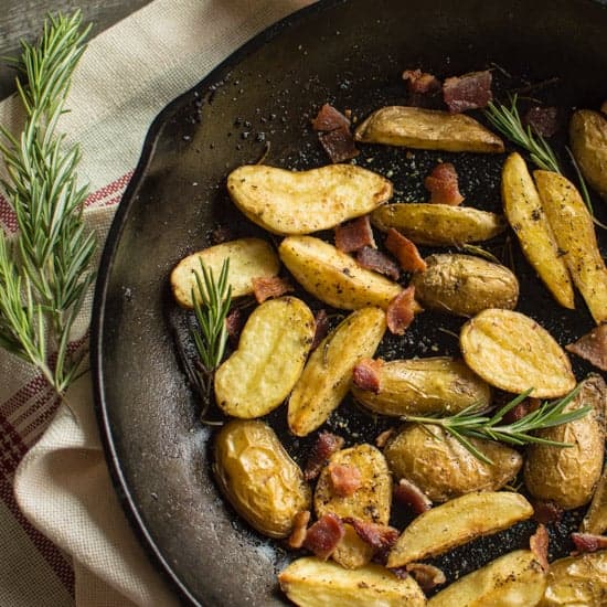 Rosemary Roasted Potatoes with Bacon | healthynibblesandbits.com