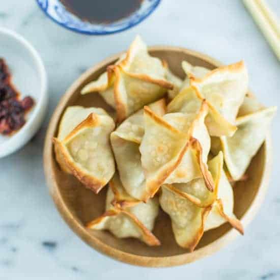 Wontons thaïlandais aux crevettes au four | healthynibblesandbits.com