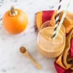 A delicious and satisfying Pumpkin Banana Smoothie! | healthynibblesandbits.com