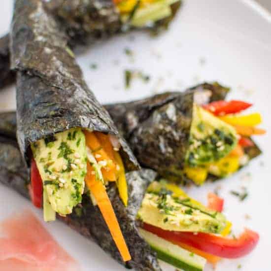 Easy Vegetable Hand Rolls that are a guaranteed crowd pleaser! #vegan | healthynibblesandbits.com