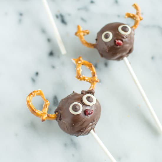 These adorable Rudolph Brownie Pops are delicious and gluten-free!