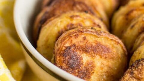 Spicy Crispy Roasted Potatoes | healthynibblesandbits.com