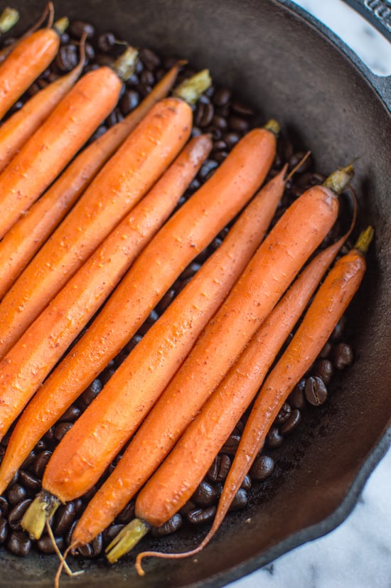 Coffee and Maple Roasted Carrots | healthynibblesandbits.com