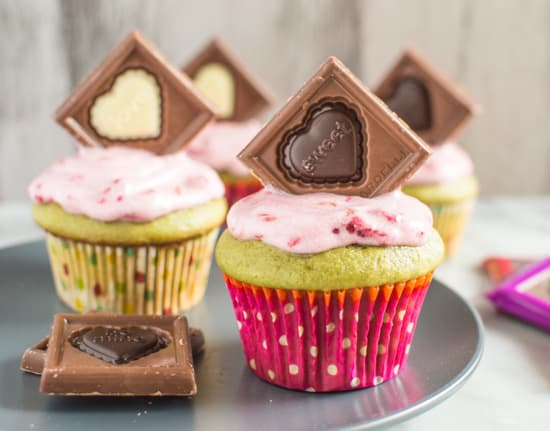 Green Tea Cupcakes and Raspberry Frosting | healthynibblesandbits.com