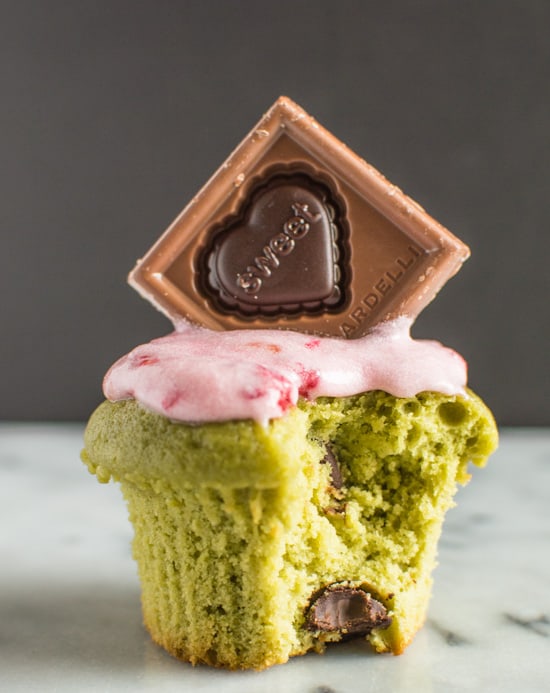 Green Tea Cupcakes and Raspberry Frosting | healthynibblesandbits.com