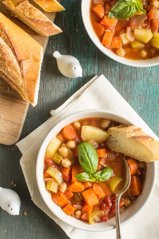 Simple and delicious Chickpea Minestrone Soup