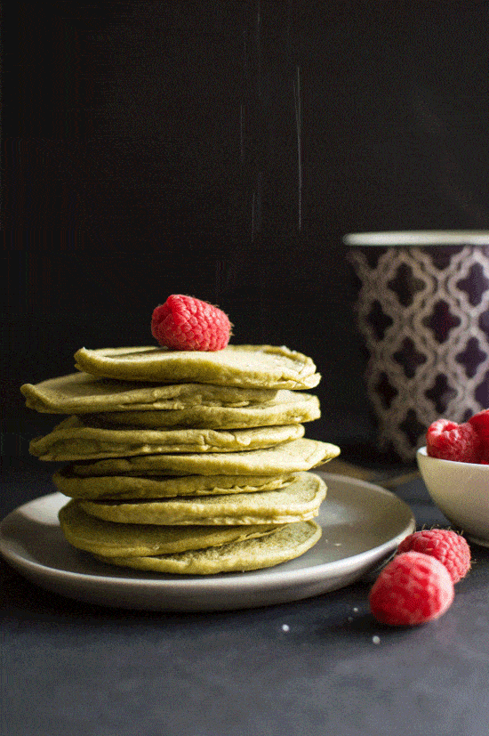 Delicious, fluffy, vegan green tea pancakes that will brighten your morning!