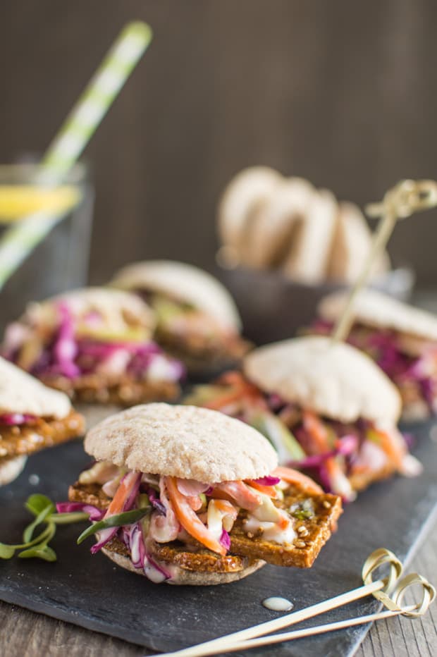 Crispy Tofu Pita Sliders - deliciously crispy tofu strips with quick pickled vegetables and a miso aioli | healthynibblesandbits.com