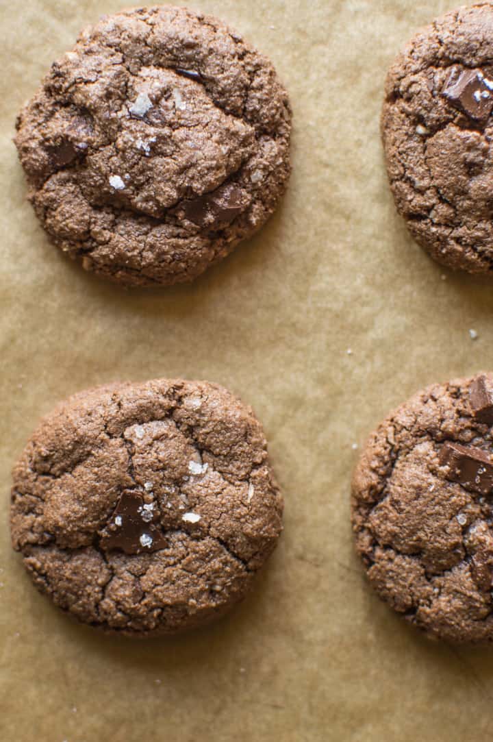 Double Chocolate Almond Cookies - they're crisp on the outside and soft like brownies on the inside! | healthynibblesandbits.com