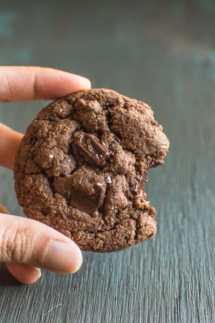 Double Chocolate Almond Cookies - they're crisp on the outside and soft like brownies on the inside! | healthynibblesandbits.com