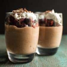 Black Forest Mousse - decadent, rich, and creamy vegan delight that's ready with FIVE ingredients only! | healthynibblesandbits.com