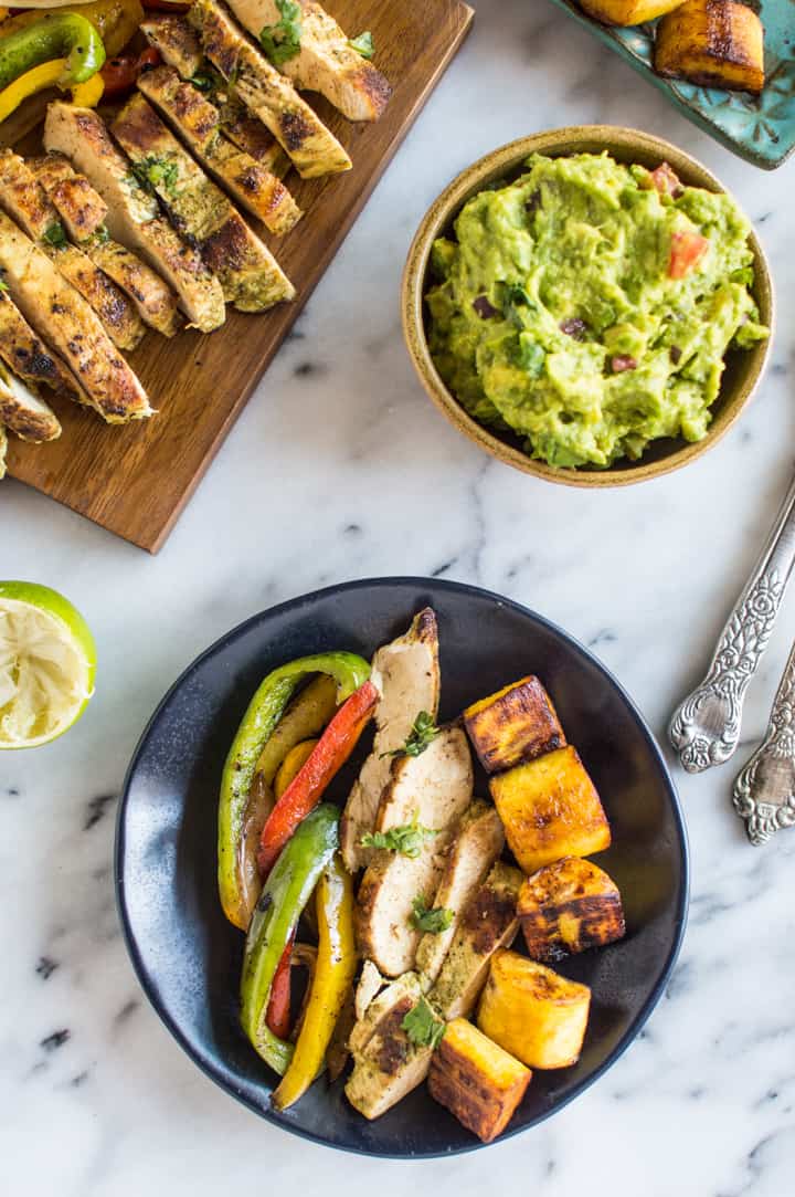 Cilantro Chicken Fajitas with Fried Plantains - a healthy, easy paleo and gluten-free meal that is perfect for weeknights! | healthynibblesandbits.com