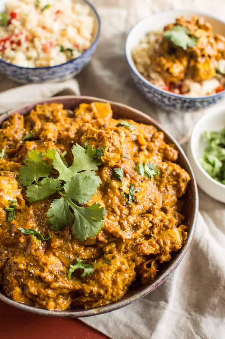 Paleo Chicken Tikka Masala - simple tikka masala dish that is Whole30 friendly! | healthynibblesandbits.com