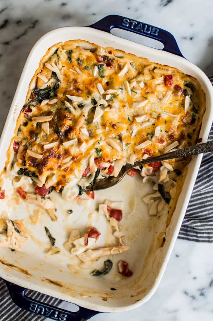 Low Carb Chicken Tetrazzini - this gluten-free cheesy wonder uses tofu shirataki noodles instead of pasta! | healthynibblesandbits.com