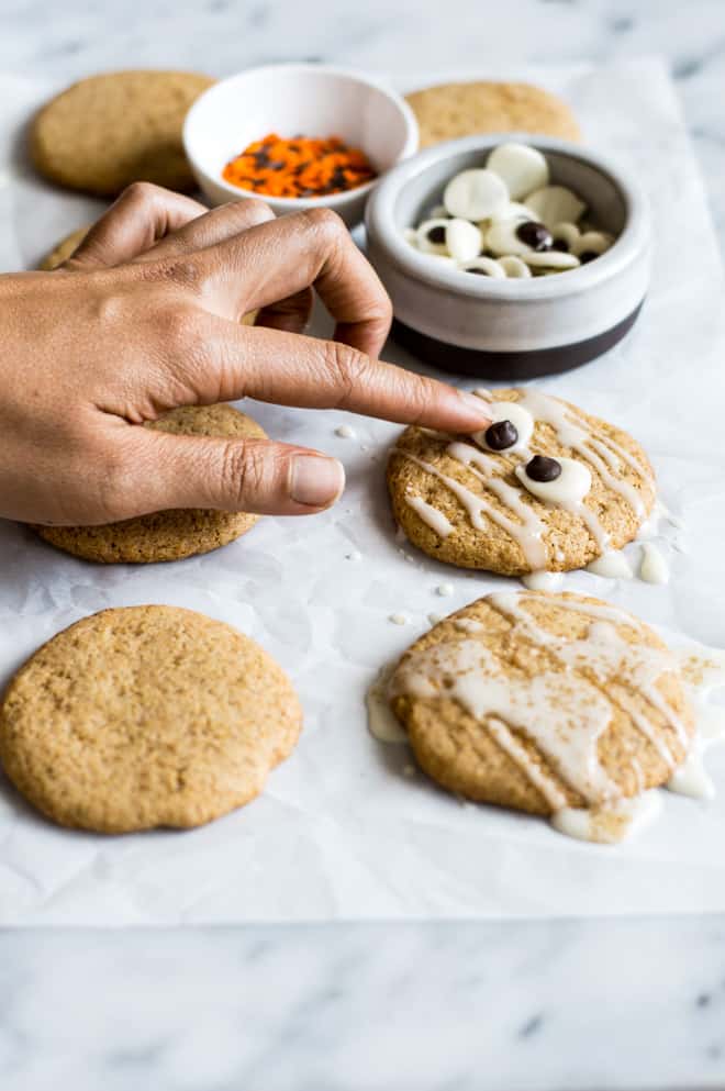 Vegan Spiced Butternut Squash Sugar Cookies - these easy gluten-free cookies are great for Halloween! | healthynibblesandbits.com