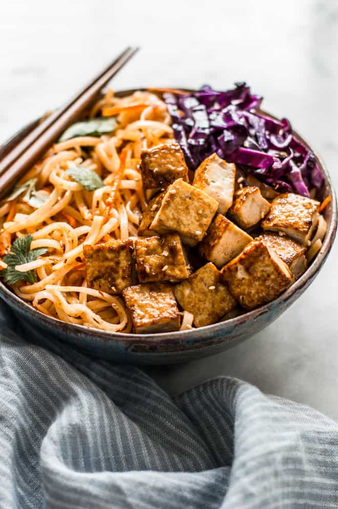 30-Minute Coconut Curry Stir Fry Noodles with Glazed Tofu - easy weeknight gluten free and vegan meal! by Lisa Lin of healthynibblesandbits.com