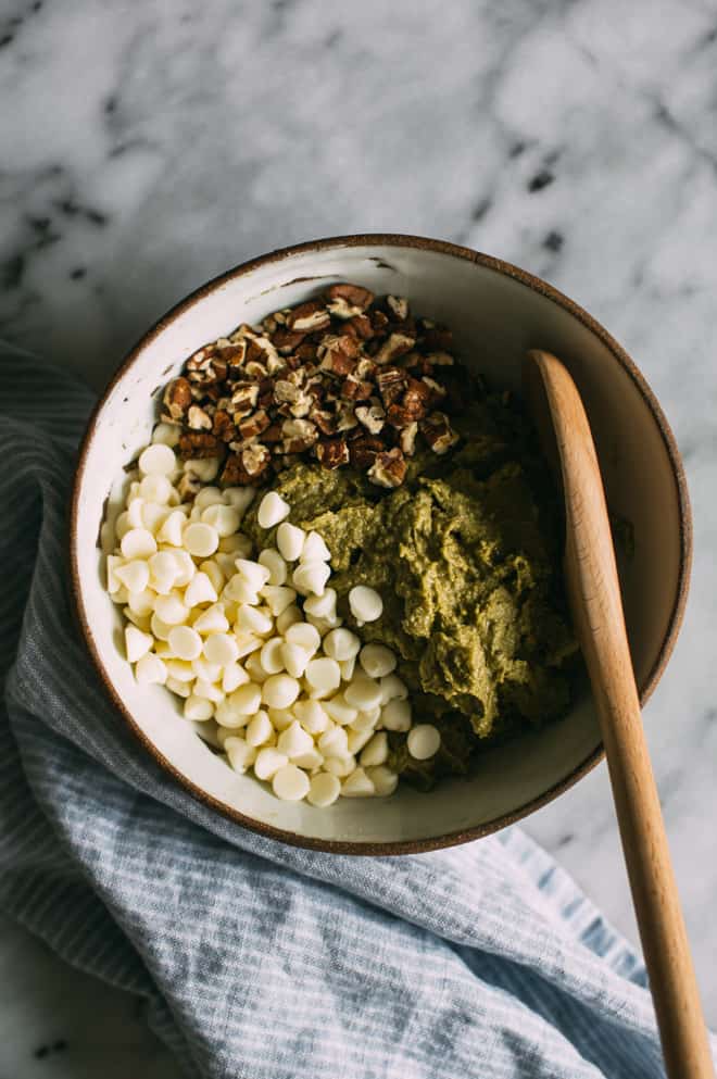 Easy Gluten-Free Matcha Cookies Recipe with White Chocolate and Pecans