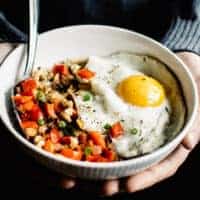 Savory Oatmeal with Cheddar and Fried Egg - perfect breakfast bowl ready in 10 minutes! by Lisa Lin of healthynibblesandbits.com