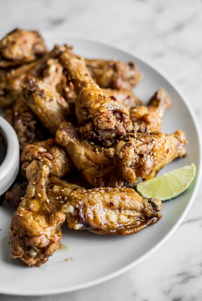 Cracklin' Honey Chili Lime Baked Chicken Wings - easy appetizer for all our parties! by Lisa Lin of healthynibblesandbits.com