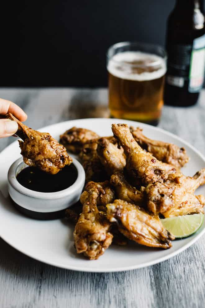 Cracklin' Honey Chili Lime Baked Chicken Wings - easy appetizer for all our parties! by Lisa Lin of healthynibblesandbits.com