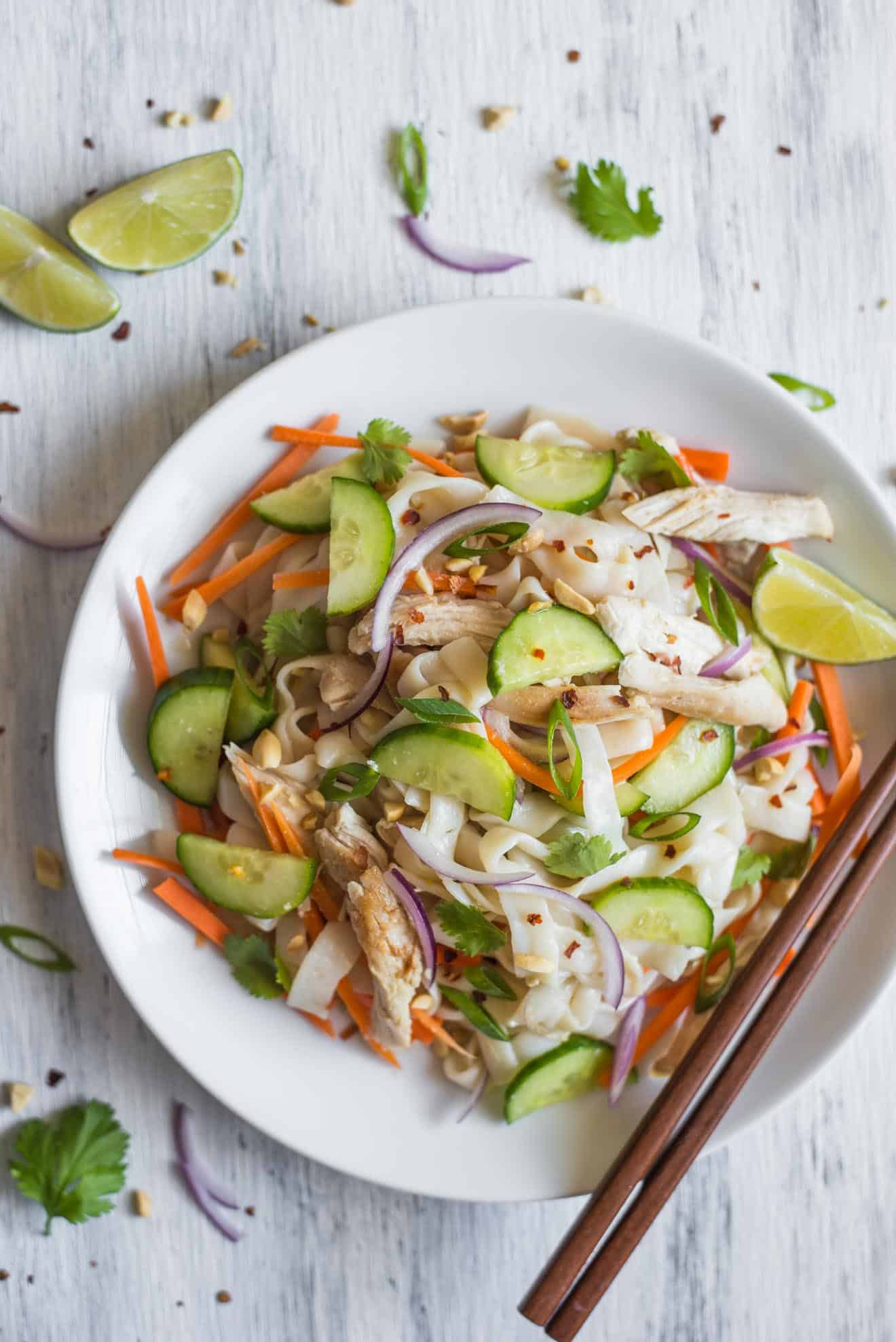 This tasty Lemongrass Chicken Noodle Salad is the perfect low-carb, gluten-free dinner. It's light, healthy and packed with vegetables. by @healthynibs