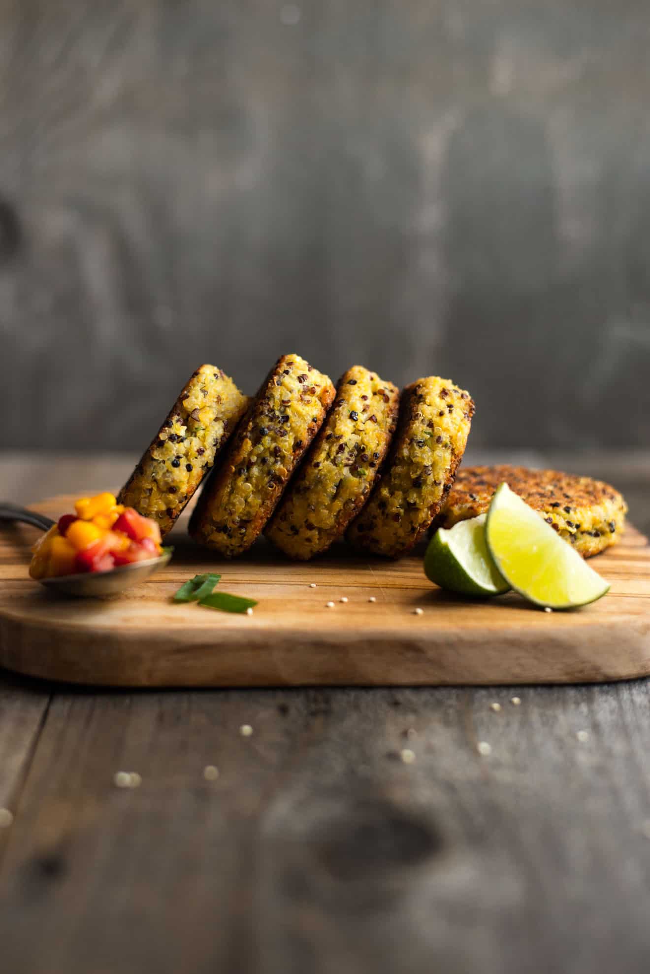 Healthy Quinoa Cakes with Chickpeas and Mango Salsa - these protein packed cakes are great as an appetizer or a meal! by @healthynibs