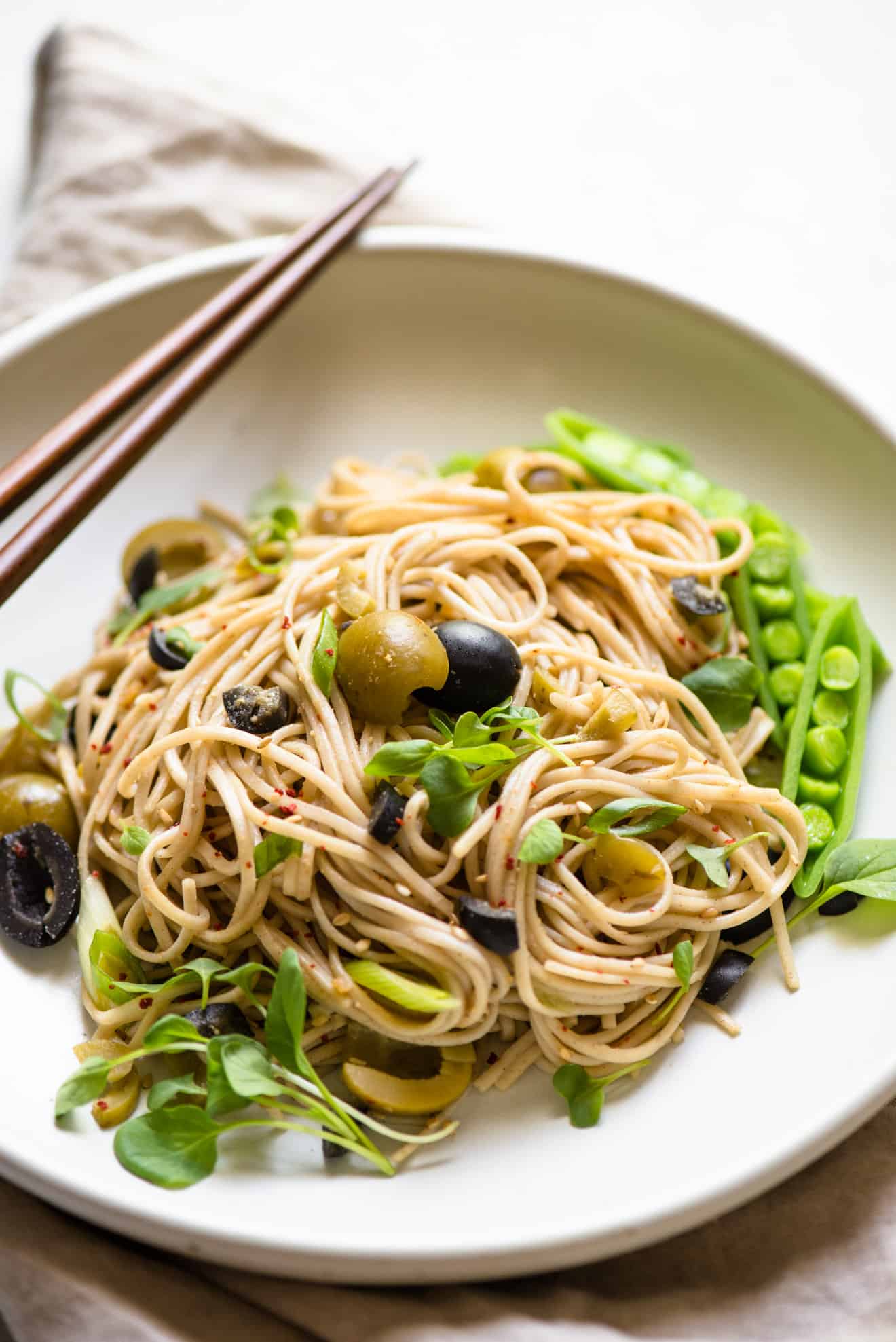 30-MINUTE Sesame and Olive Soba Noodles - Soba noodles are tossed with a sesame and olive sauce - easy, healthy vegan meal!
