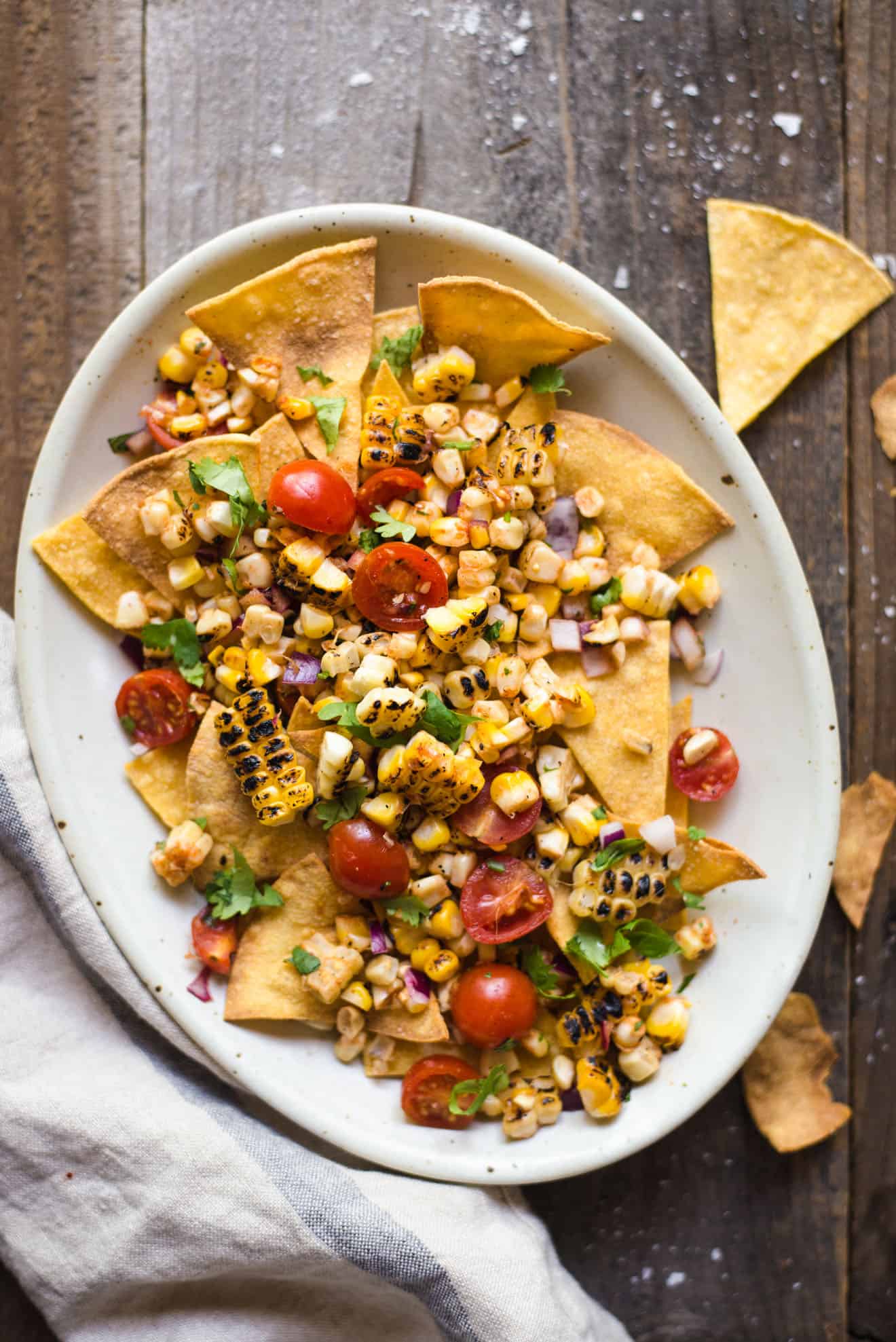 EASY Grilled Corn Salsa (without the BBQ Grill) - This simple grilled corn salsa is prepared with the corn grilled right on the stove! Great for parties and gatherings!