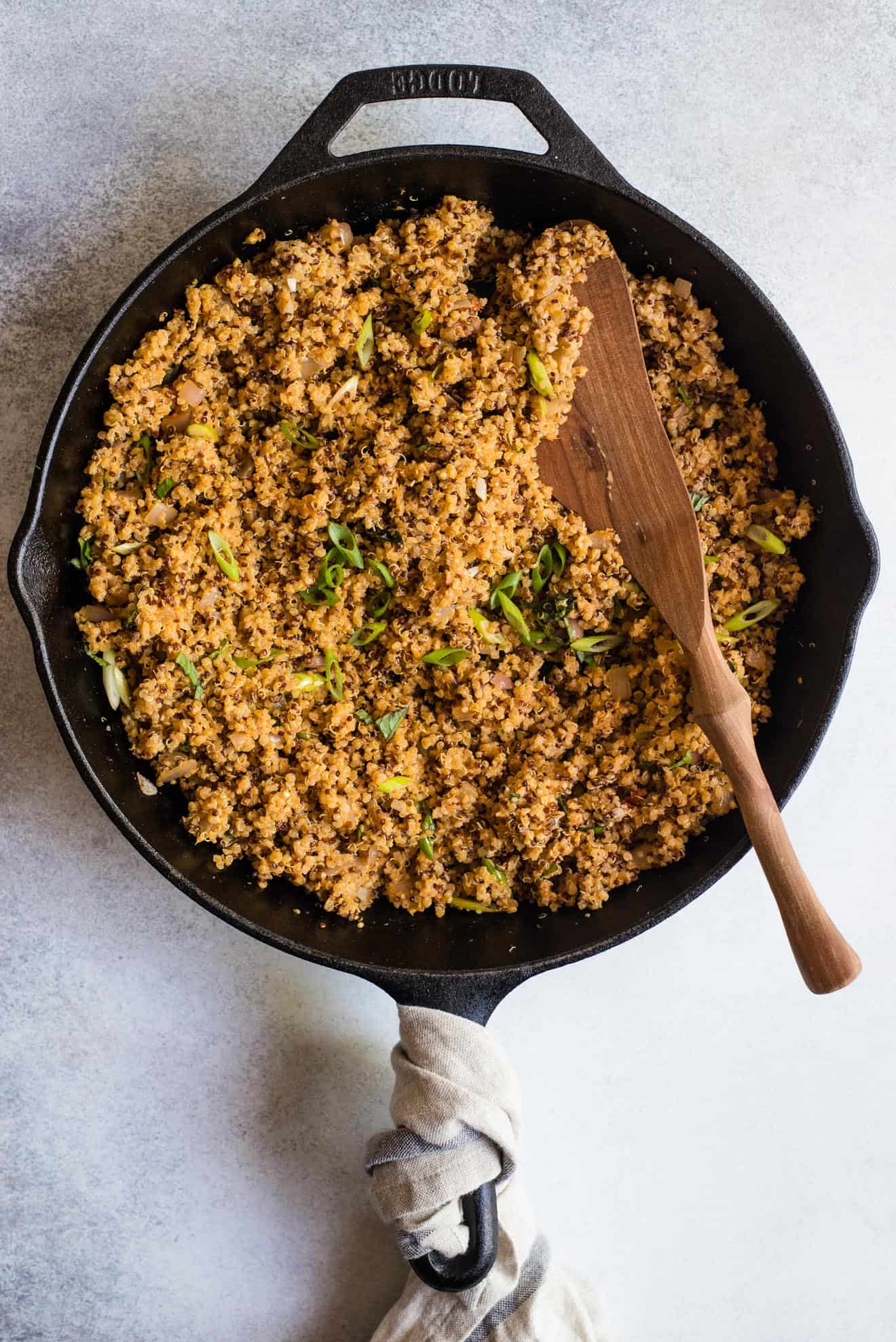 Got leftover curry paste or coconut milk from another recipe? Use it to make this red curry quinoa! It's made with only 8 ingredients and ready in 20 minutes. 