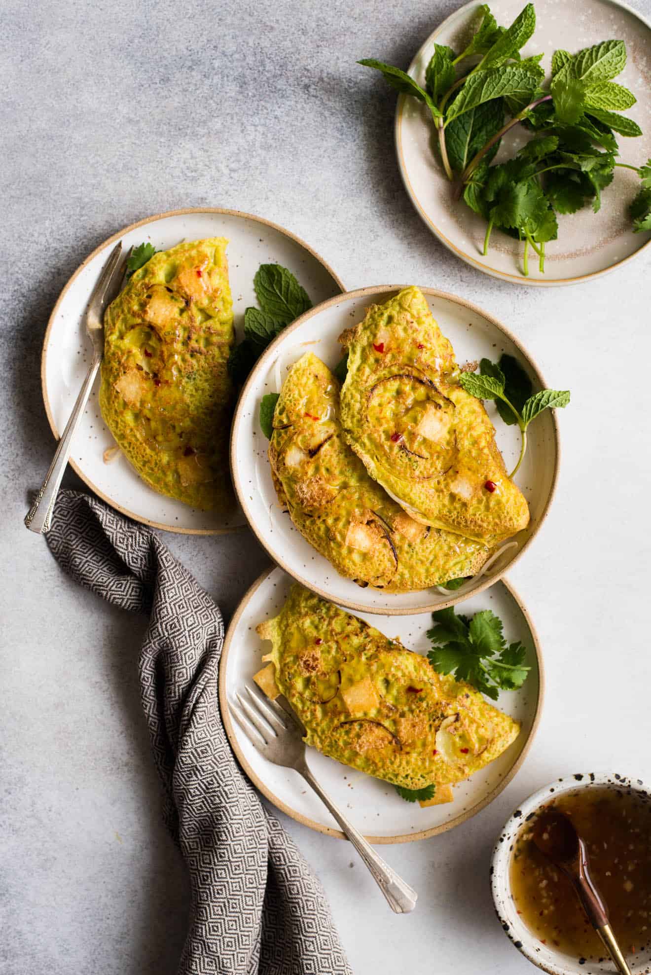 Vegan Banh Xeo - traditional banh xeo made with tofu! #glutenfree #healthy