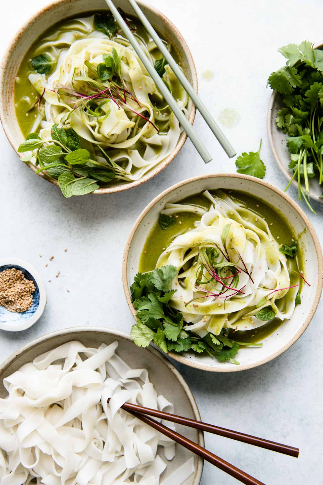 Easy Green Curry Noodles (Vegan) | Healthy Nibbles