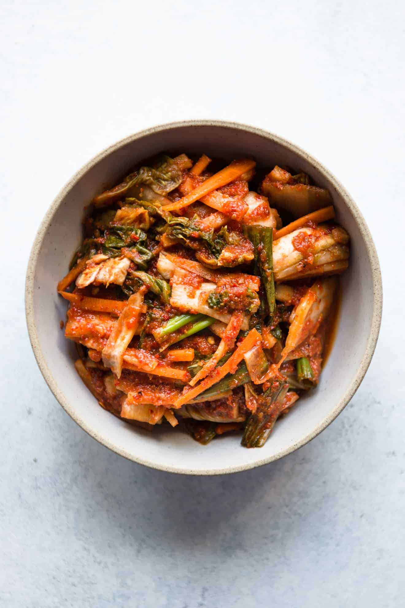 https://healthynibblesandbits.com/wp-content/uploads/2018/03/Vegan-Kimchi-6.jpg