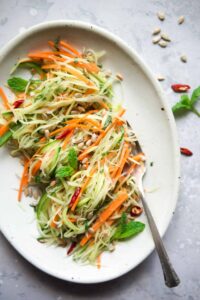 Green Papaya Salad - this healthy vegan salad is great for appetizers!