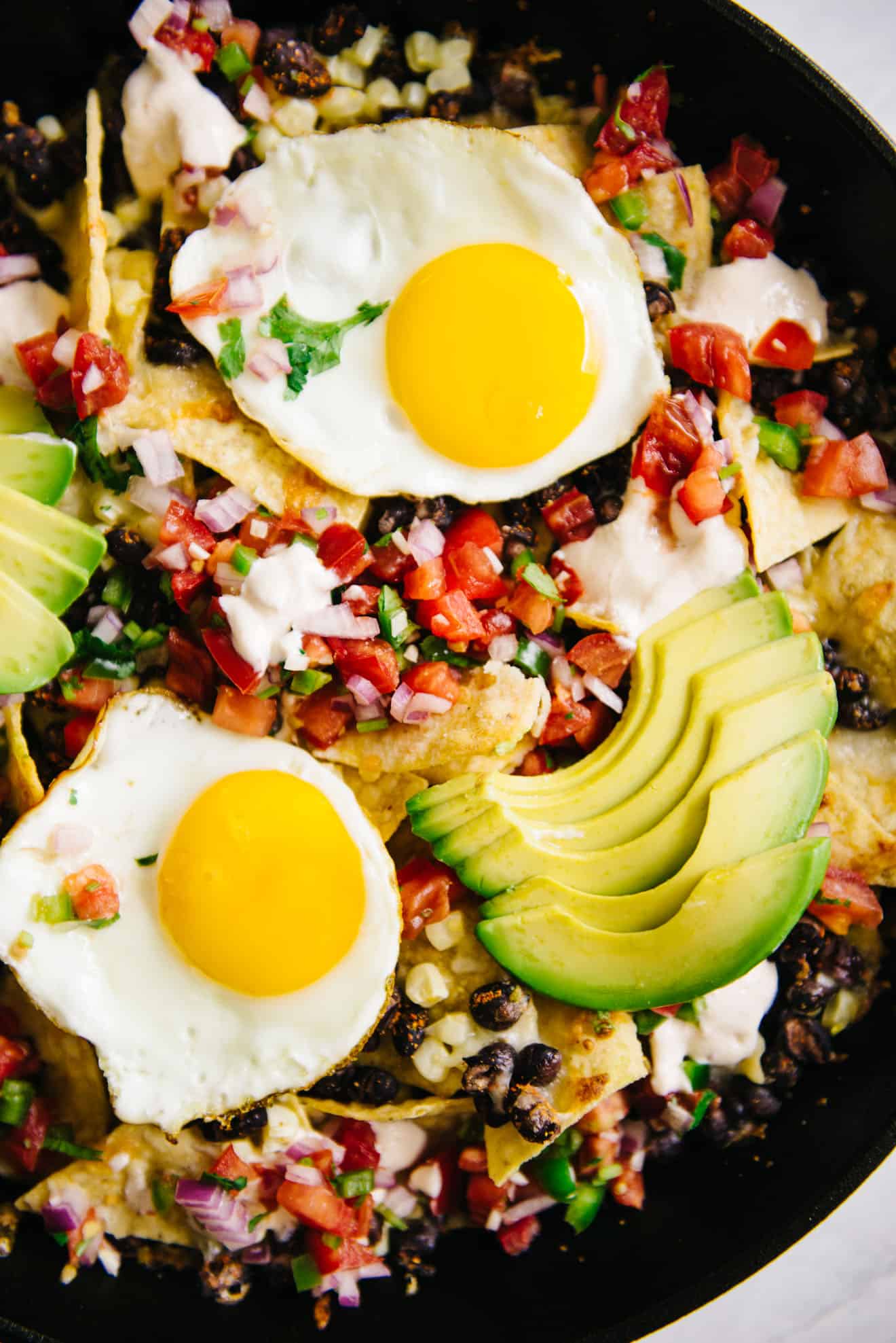 Loaded Breakfast Nachos - easy gluten-free meal in 20 minutes! Perfect for brunch