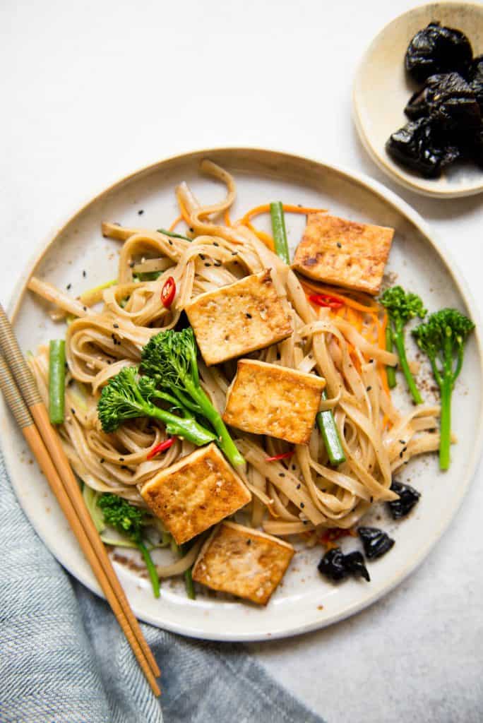 Tofu Stir Fry Noodles with Dried Plum Sauce | Healthy Nibbles by Lisa ...