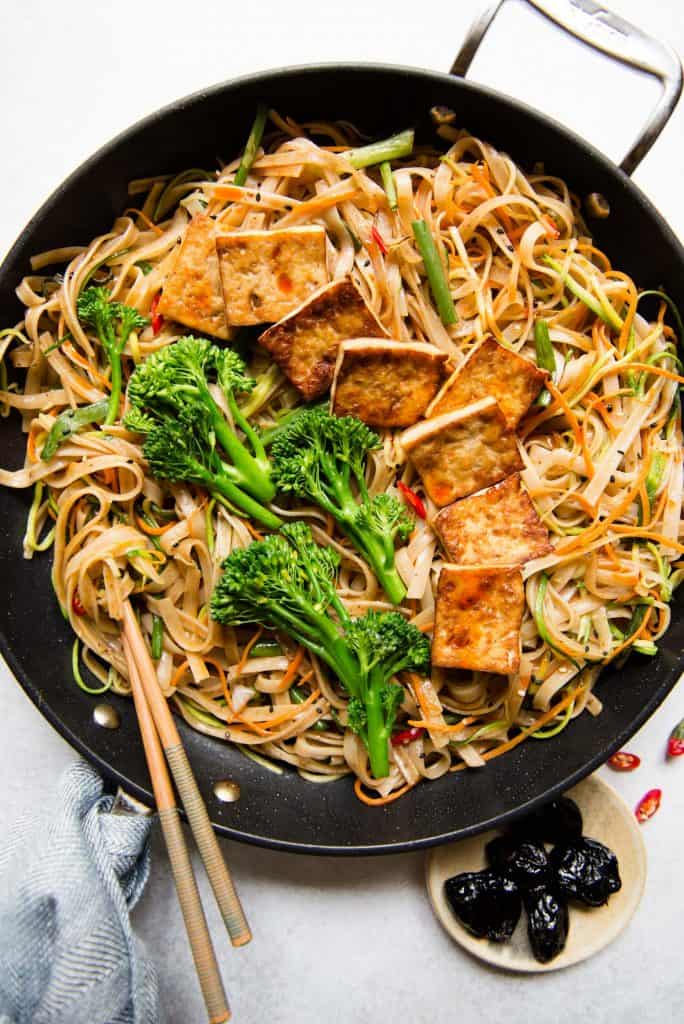 Tofu Stir Fry Noodles with Dried Plum Sauce | Healthy Nibbles by Lisa ...