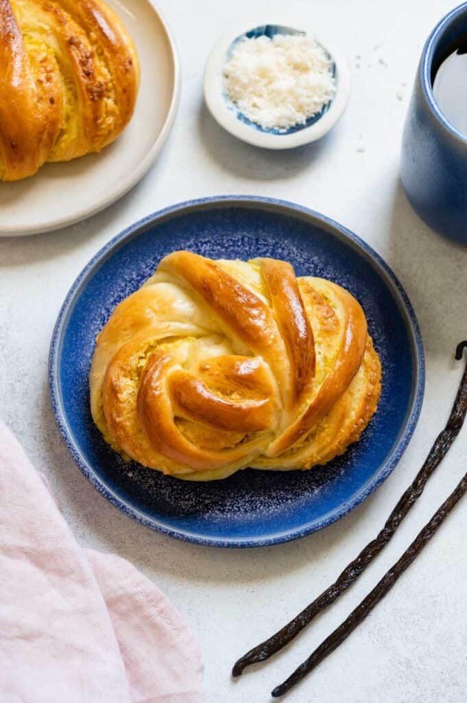Baked Coconut Buns