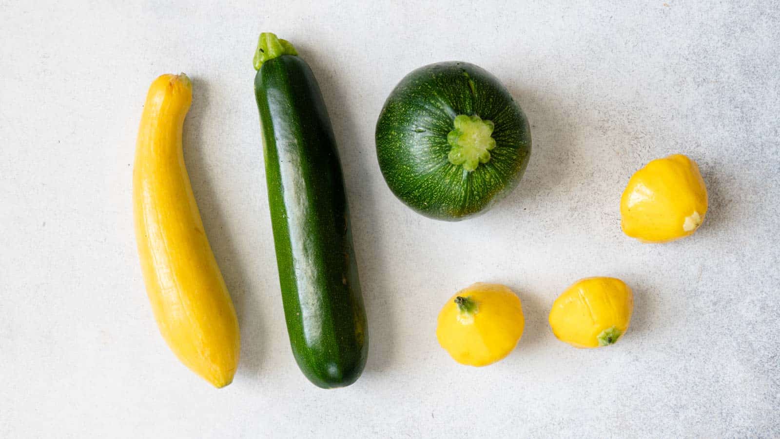 Summer squash: crookneck, zuc،i, eight-ball, pattypan