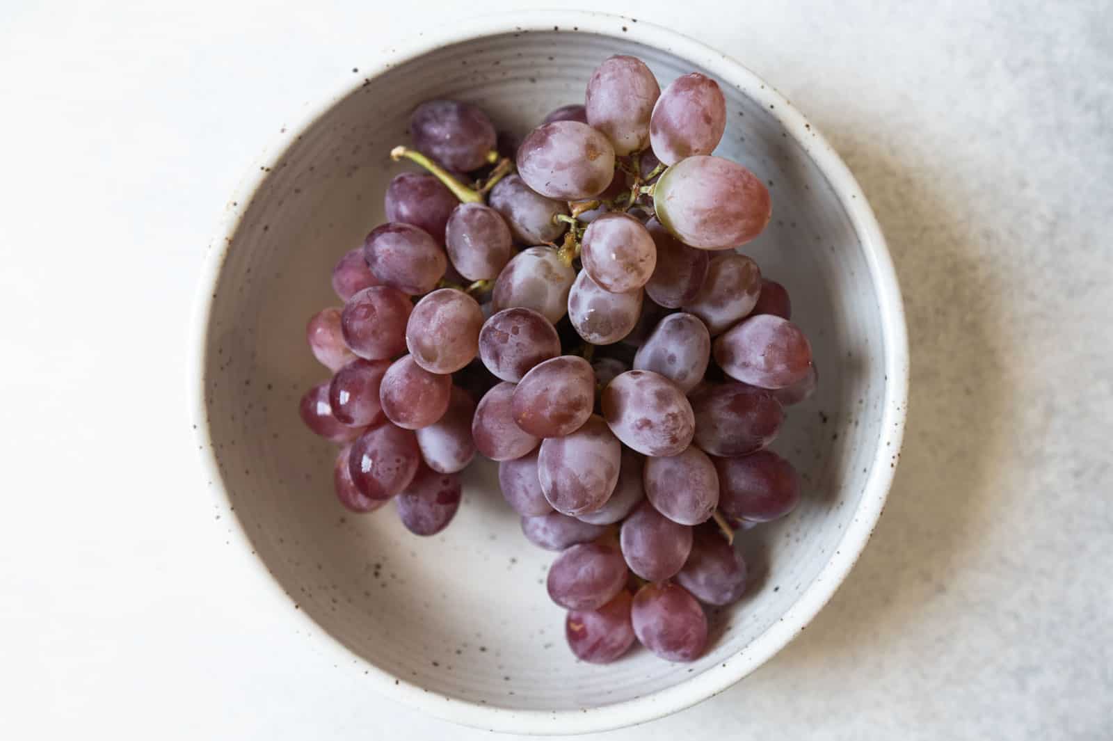 Grapes in a bowl What's in Season: September Produce Guide What&#8217;s in Season: September Produce Guide Grapes Landscape