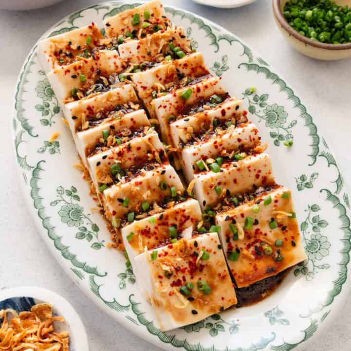 Cold Tofu with Tangy Garlicky Sauce