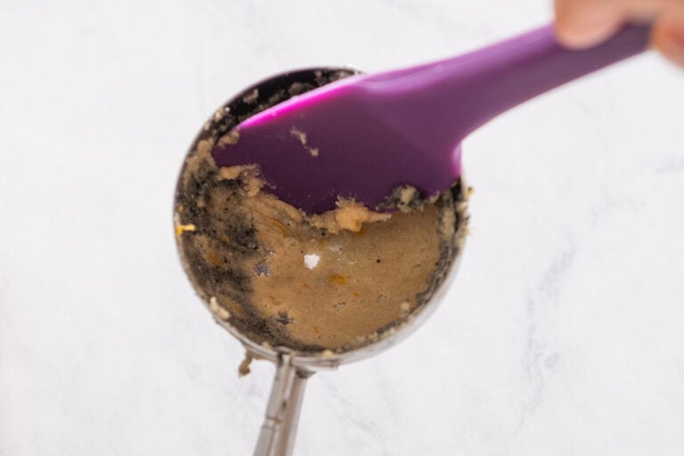 Cleaning Cookie Scoop