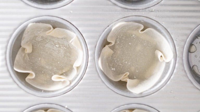 Wonton Wraps in Large Muffin Pan